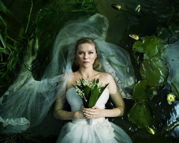 MELANCHOLIA Tree Of Life For Pessimists Butler s Cinema Scene melancholia-tree-of-life-for-pessimists-butler-s-cinema-scene