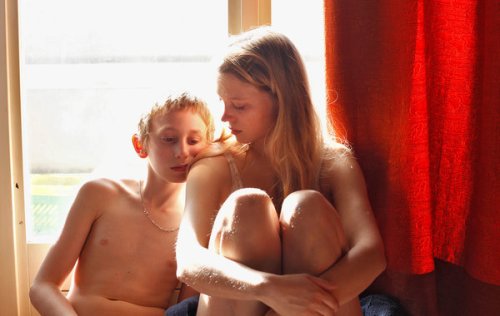 Kacey Mottet Klein and Lea Seydoux