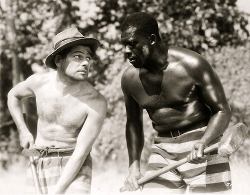 Paul Muni (left) in "I Am a Fugitive from a Chain Gang"