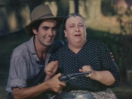 Tyrone Power as Jesse, Jane Darwell as Ma James