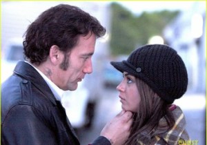 Clive Owen, Mina Kunis